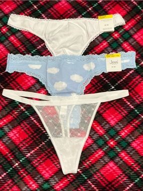 3-Pack Thong Set in White and Light Blue Cloud Print